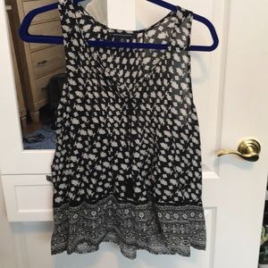 black and white flowy blouse